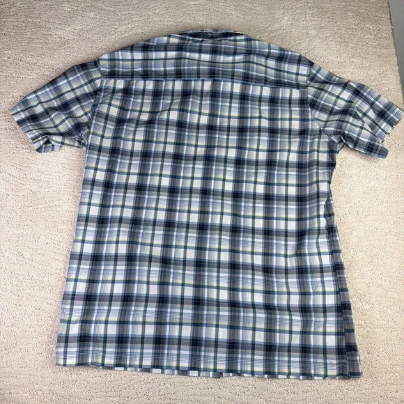 Men's Kuhl Size Large Short Sleeve Polyester Button Shirt Plaid - Picture 6 of 6